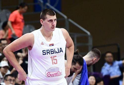 U15联赛15天内踢7场，英超代表：这种踢法，风险大于回报（15天打7场U15联赛，英超代表：这种安排得不偿失，风险高于回报）