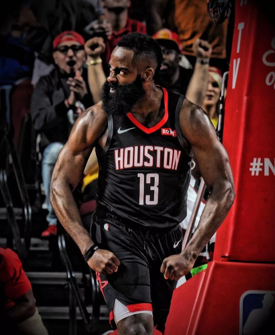 米体：莫伊塞-基恩正在与前意大利环球小姐约会（米兰体育报：莫伊塞·基恩疑与前意大利环球小姐交往）