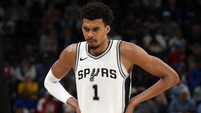 山东5-1三镇，卡扎双响失最佳射手，克雷桑破门，王大雷扑点（山东泰山5-1三镇：卡扎梅开二度仍失最佳射手，克雷桑破门，王大雷扑点）