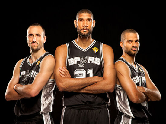 难逃四连败？海港三大核心缺阵亚冠，中超冠军本轮若再失利或将提前出局（四连败将至？海港亚冠三核缺席，中超冠军此轮再失手恐提前出局）